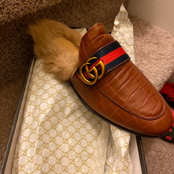 Gucci Shoes - Princetown crocodile slipper with double G